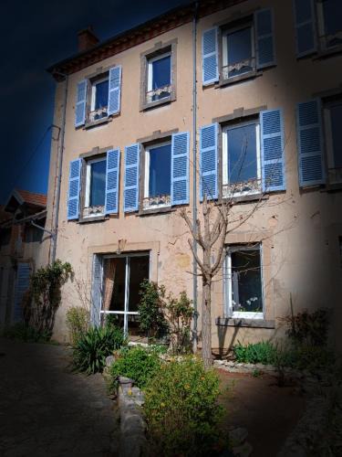 Saint-Germain-Lembron Bed & Breakfast | Villa Toscane