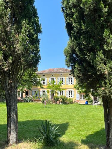 Azas Bed & Breakfast | Villa Toscane créations à 20 mn de Toulouse