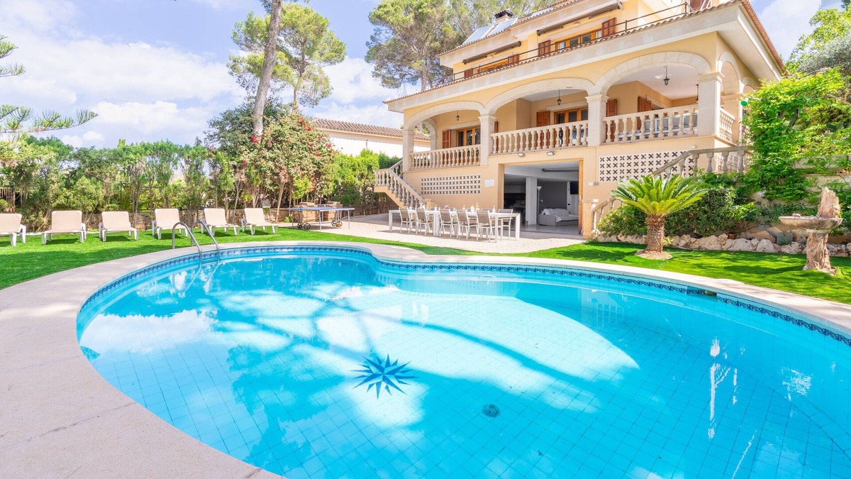 Ses Cadenes Villa | Villa Tossals - with private swimming pool