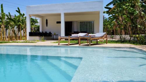 Kiwengwa House | Villa Totò with Private Pool ZanzibarHouses