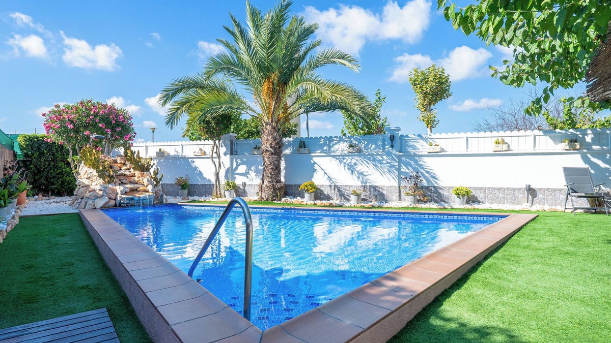 Creixell Villa | Villa "Traditional" with Private Pool & Wi-Fi
