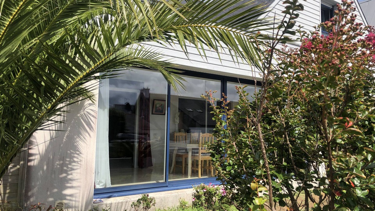 Kerroch Villa | Villa Ty Yan a stone's throw from the beach