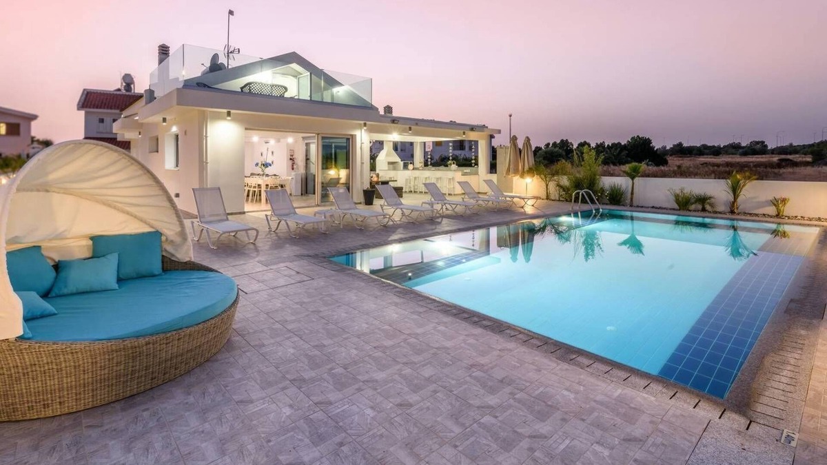 Ayia Thekla Villa | Villa Tzialli - 5 Bedroom Villa with Private Pool