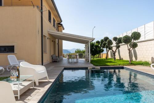 Alcamo Historic Center Villa | Villa Uluvud with Pool Gym Sauna
