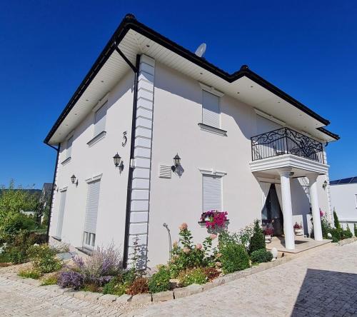 Cleebronn Apartment | Villa unter dem Schloss