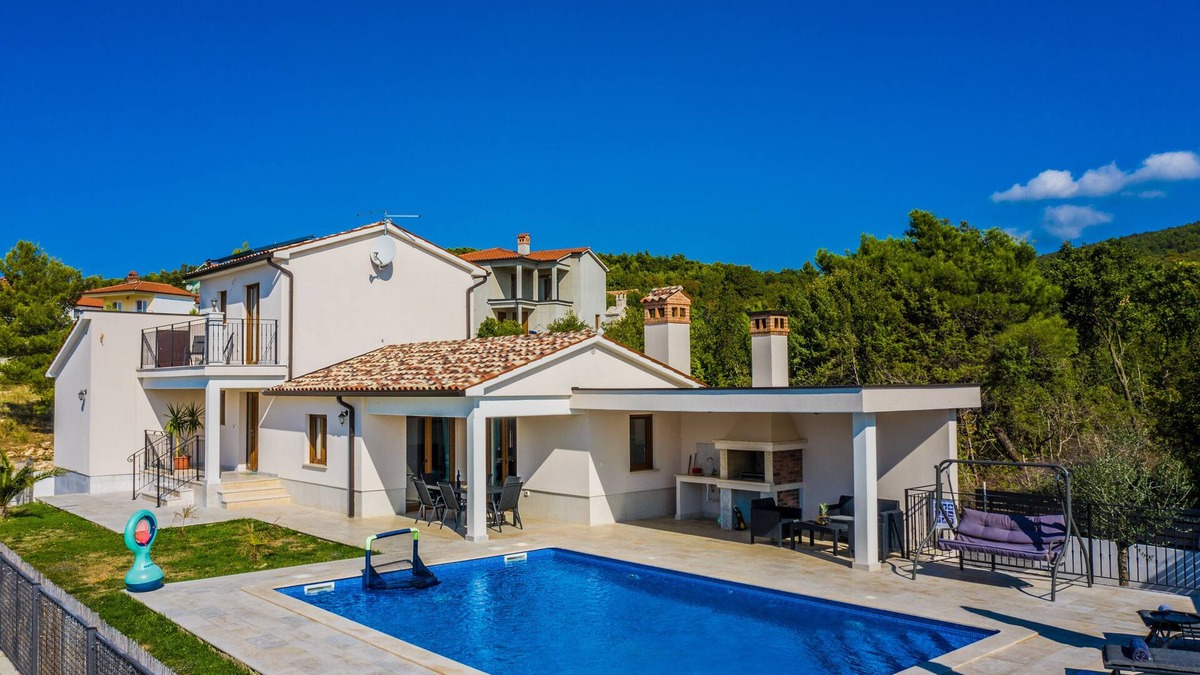 Viskovici Villa | Villa Vanda – Exclusive Escape with a Stunning Pool