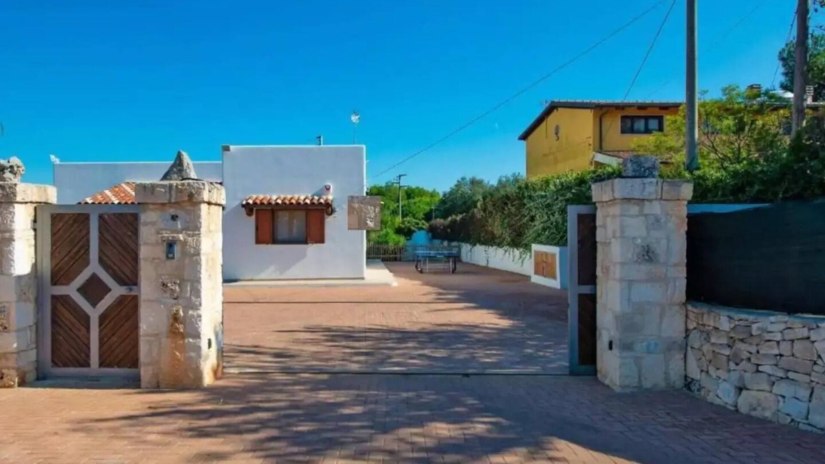 San Vito dei Normanni Villa | "Villa Vanda" a peaceful and luxurious stay