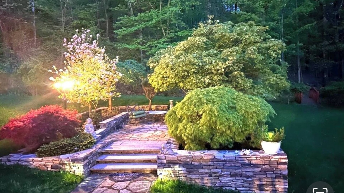 Monroe Bed & Breakfast | Villa Verde BB Greenwood Lake NY