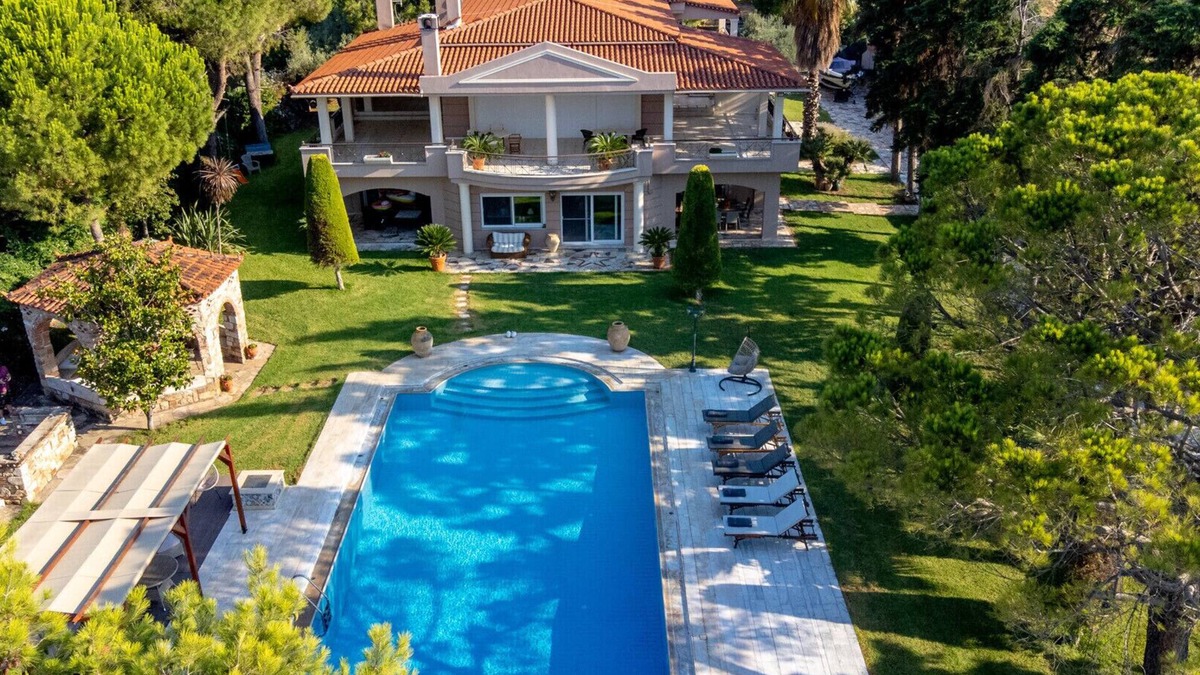 Chalcis Villa | Villa Verde Evoia