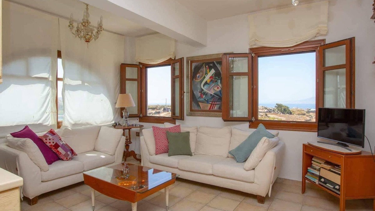 Glinado Villa | villa victor , panoramic view, family and pet friendly, near the beaches.