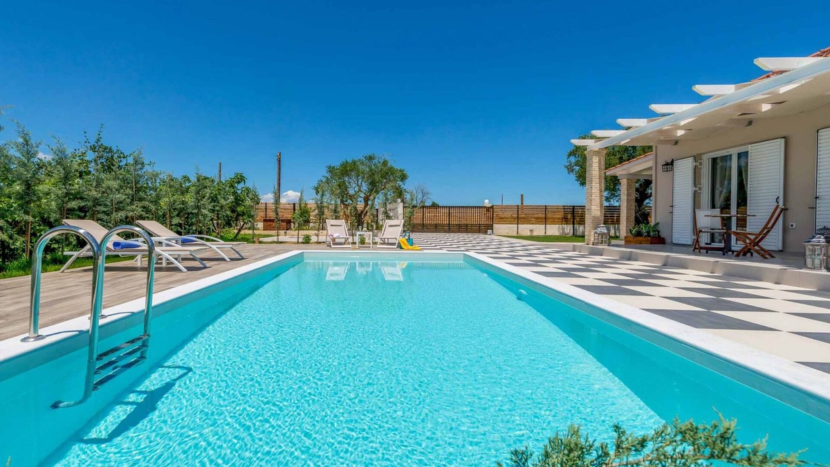 Gaitanion Villa | Villa Vigneto - Two Bedroom Villa, Sleeps 5