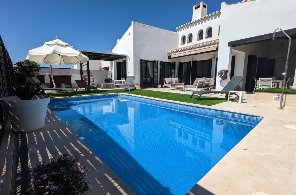 Caserio Los Tarquinos Villa | Villa Vinka - El Valle Golf Resort