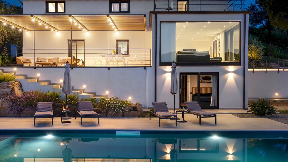 Gratteri Villa | Villa Vittoria 8, Emma Villas