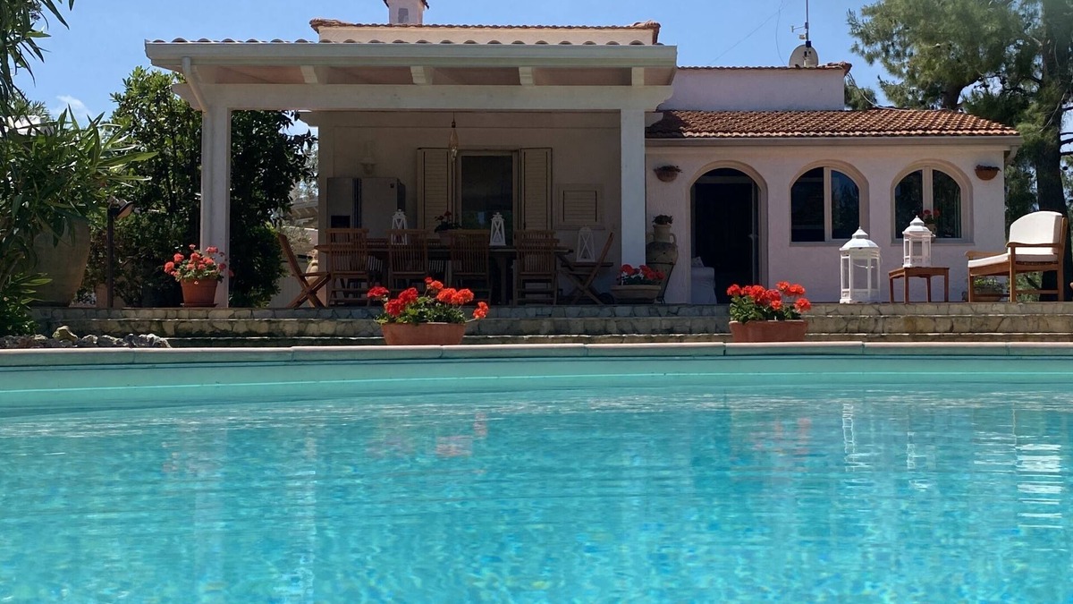 Defensola House | Villa Vittoria Vieste | Private residence with pool