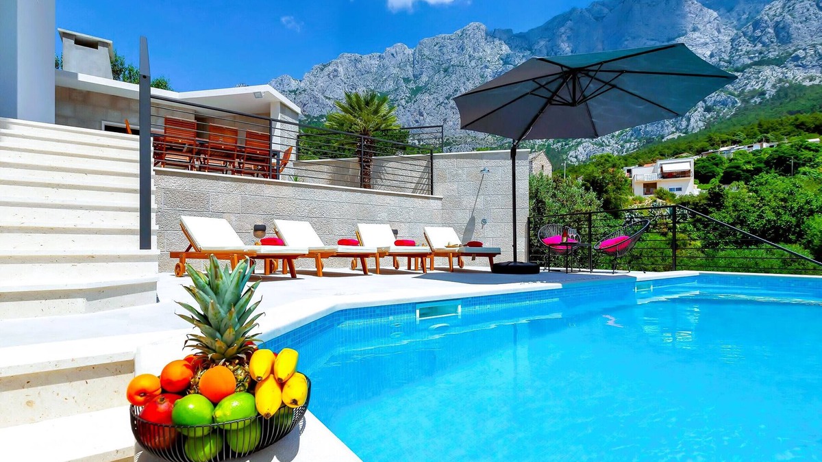 Veliko Brdo Villa | Villa Vivace with pool