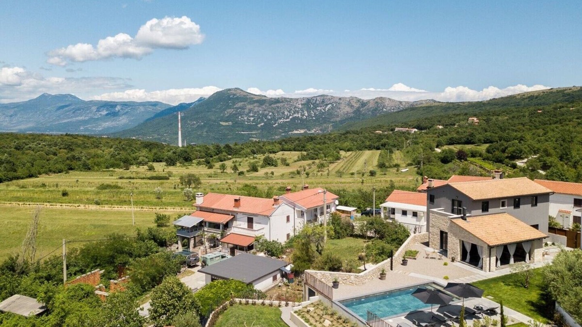 Ripenda Verbanci Villa | Villa Vizzani by Villsy