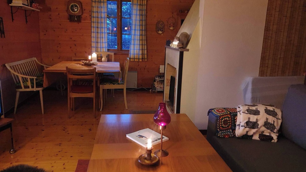 Hemse House | Villa w open fireplace and big plot 5 min from the sea