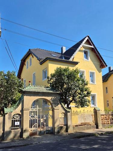 Weixdorf Apartment | Villa Waldzauber