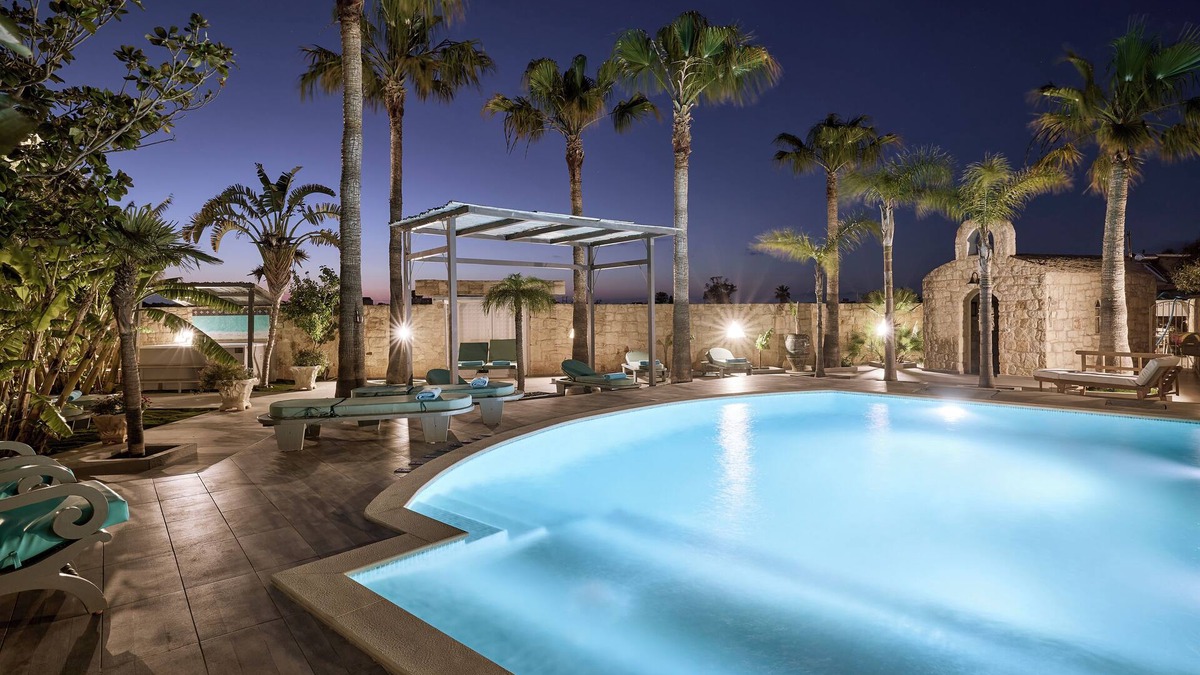 Stavros Villa | Villa & Weddings - Family Villa Near Sea - Zorbas Beach with playground, bikes