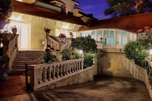 15th District Villa | Villa Wellness Budapest