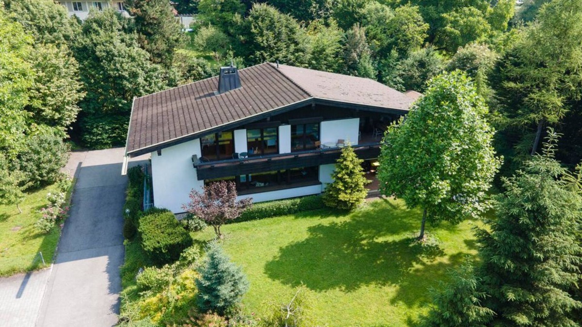 Bludenz House | Villa Werdenberg - Holiday home, shower and bathtub, 4 or more bedrooms