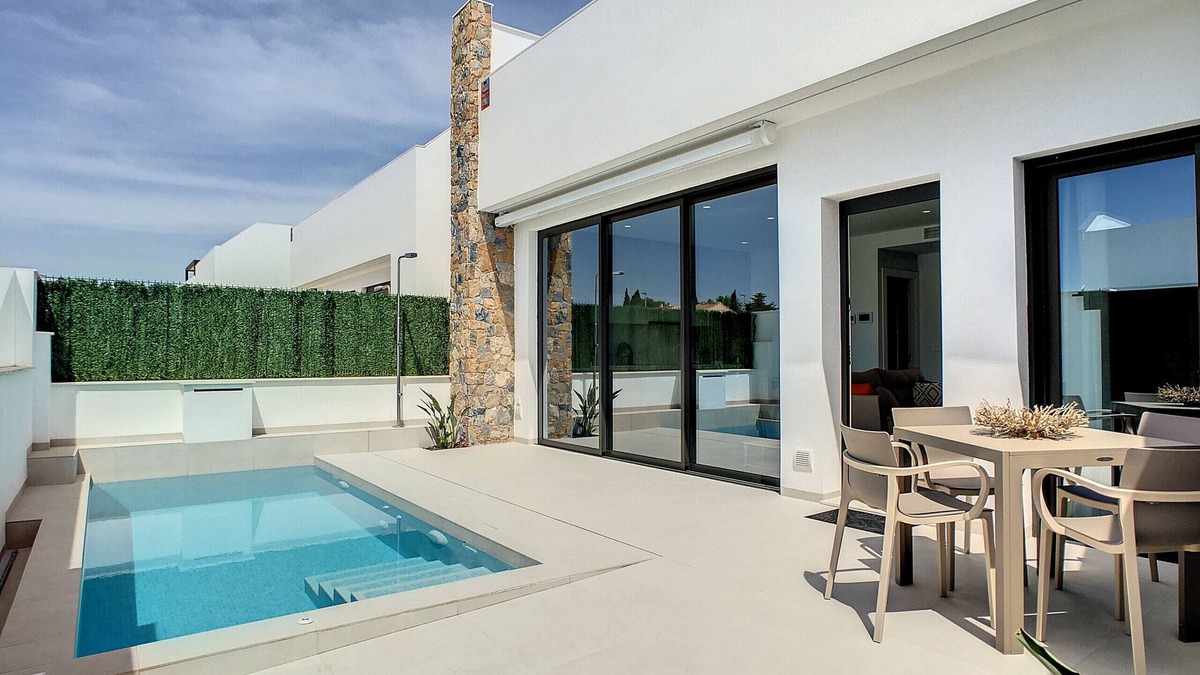 Santiago de la Ribera Villa | Villa with private roof terrace, patio with pool