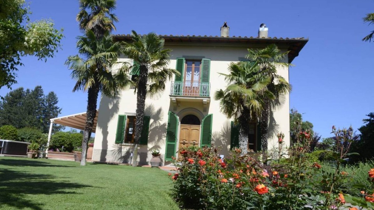 Terranuova Bracciolini Apartment | Villa with pool and Jacuzzi - Villa Le Facezie