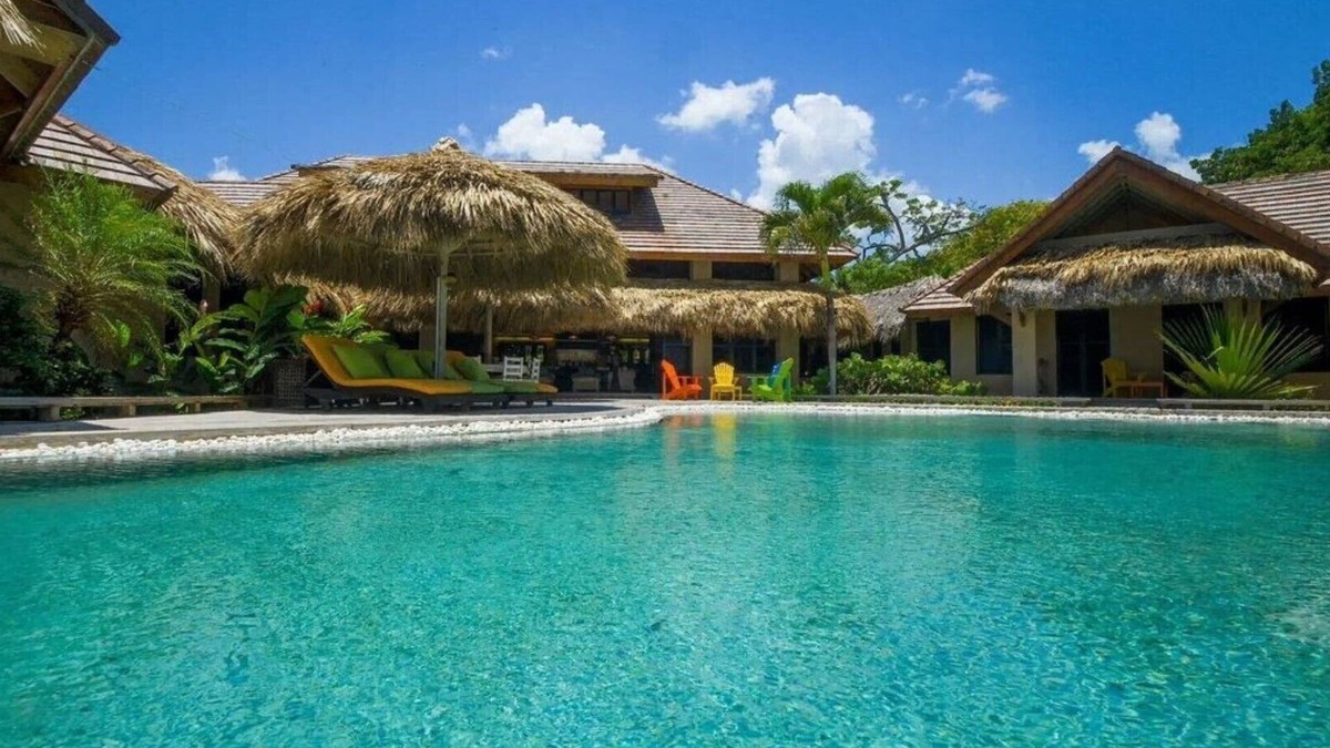 Cabarete Villa | Villa Wind Song - Luxurious Ocean Front Family Villa with private pool