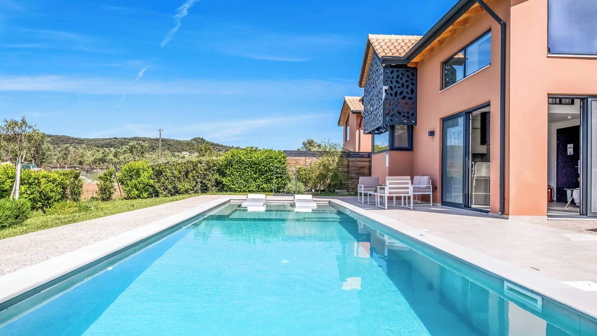 Lygia Villa | Villa Wind - Two Bedroom Villa, Sleeps 4