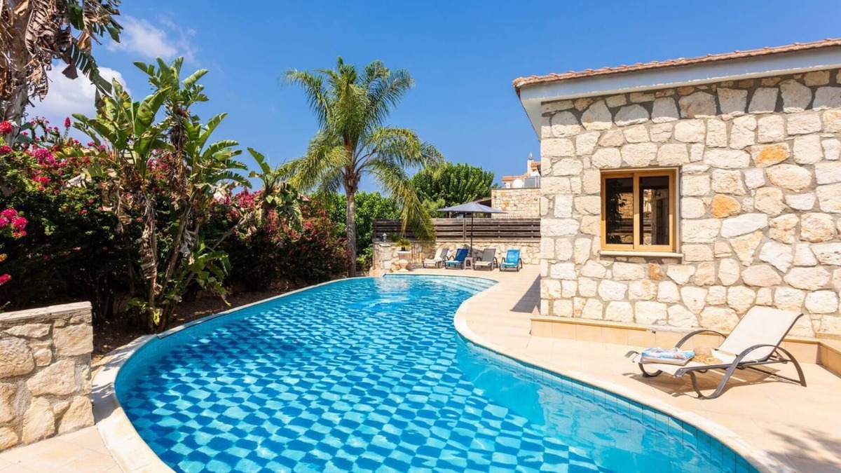 Polis Villa | Villa Windmill - Three Bedroom Villa, Sleeps 8