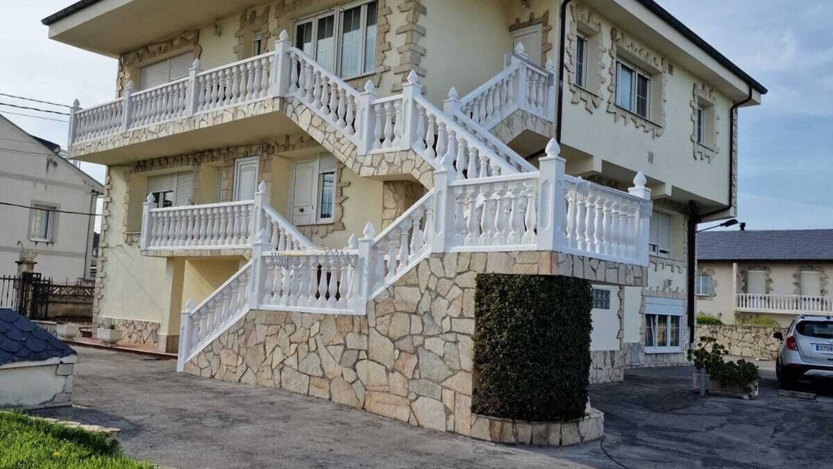 Santa Cruz de Bezana Apartment | VILLA WITH 5 INDIVIDUAL APARTMENTS