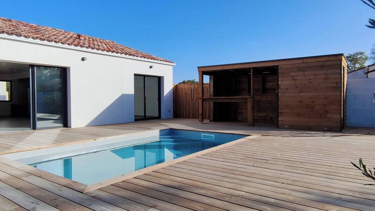 Talmont-Saint-Hilaire House | Villa with swimming pool near Les Sables d'Olonne