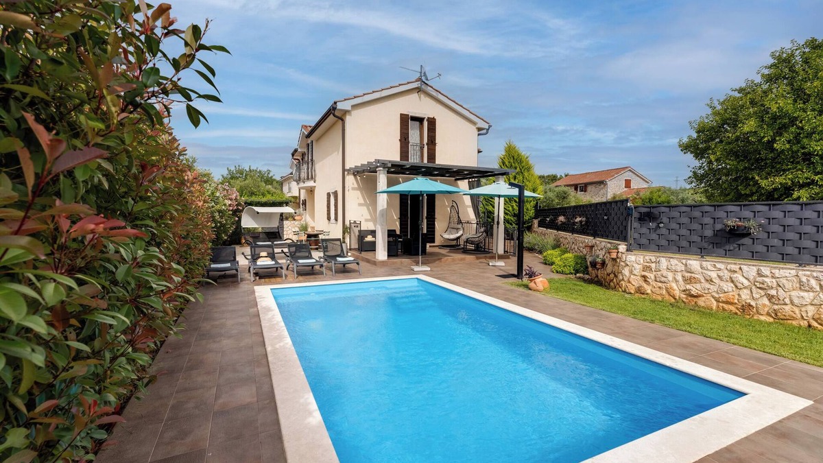 Sveti Ivan Dobrinjski Villa | Villa with pool, lots of privacy - TRAVELER Reisbeburo Krk - ID 2408