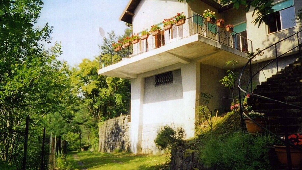 Bajardo Villa | Villa with a stunning view of the Mediterranean Sea & sea alps, pets welcome.