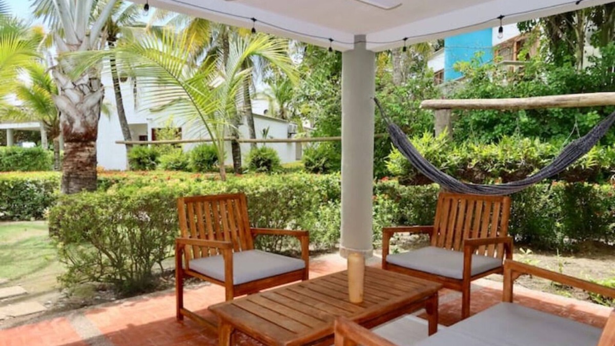 Tolu Apartment | Villa with a view of the the sea and 50 meters away Gated community