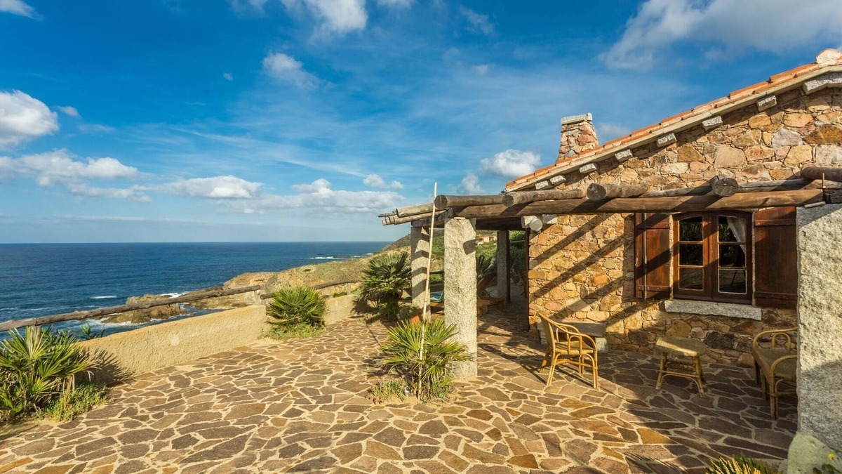 Torre dei Corsari Villa | Villa with beautiful sea views