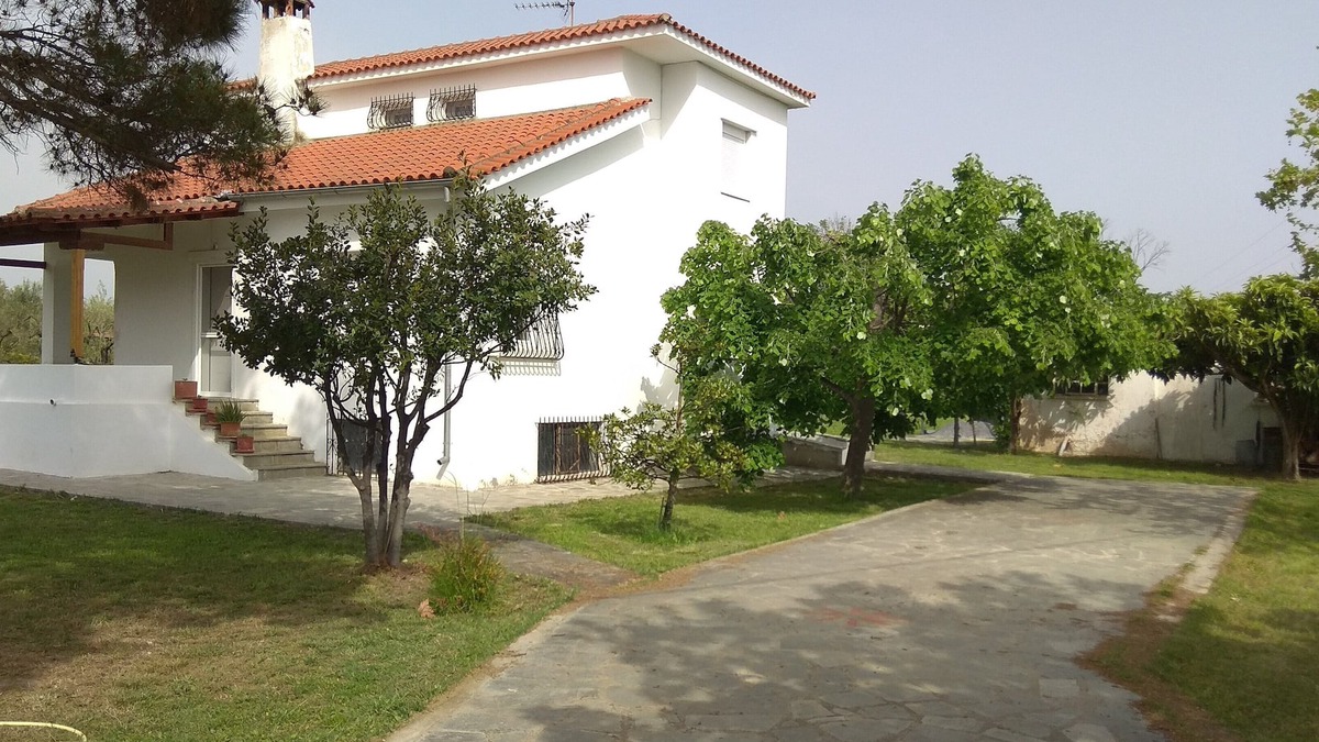Nea Propontida Villa | Villa with big garden and BBQ amenities