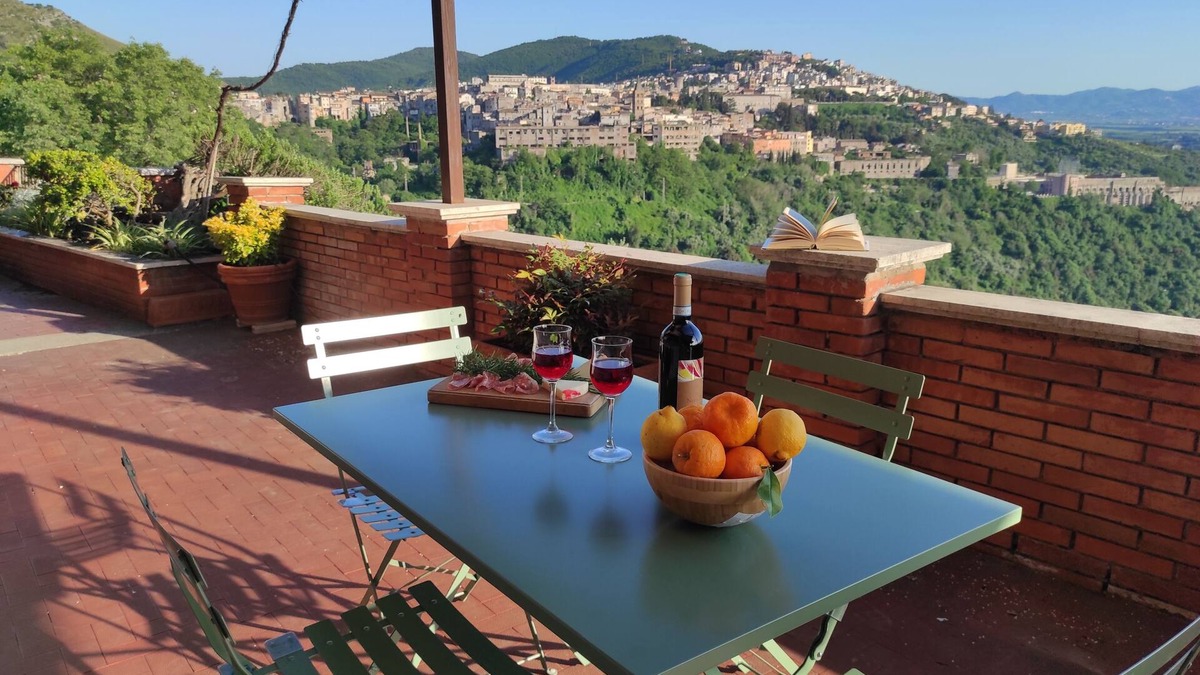 Tivoli Villa | Villa with breathtaking views - 2km from Tivoli