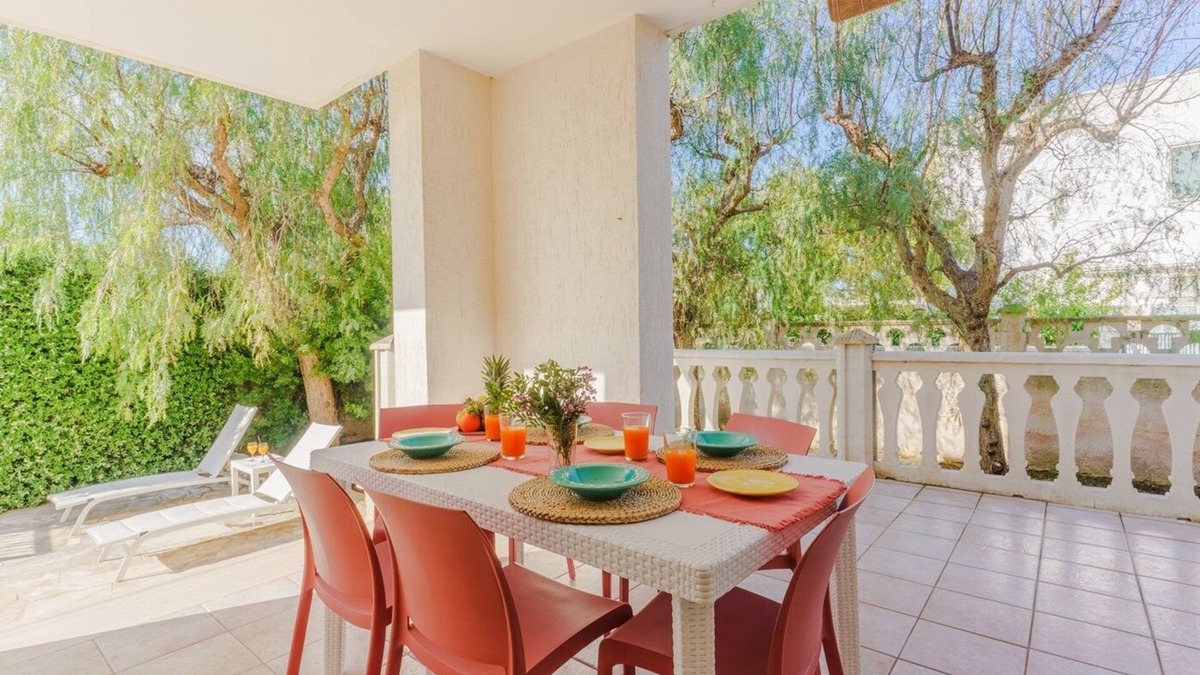 Torre Santa Sabina Villa | Villa with fenced garden - 250 m from beaches - parking space