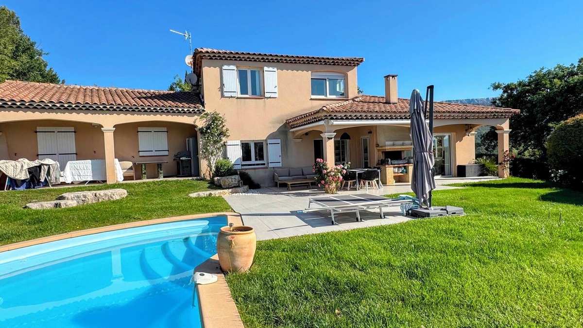 Chateauneuf-le-Rouge House | Villa with pool and garden, 2 bedrooms