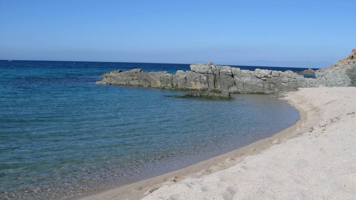 Geremeas Villa | Villa with garden 20 meters from the beach
