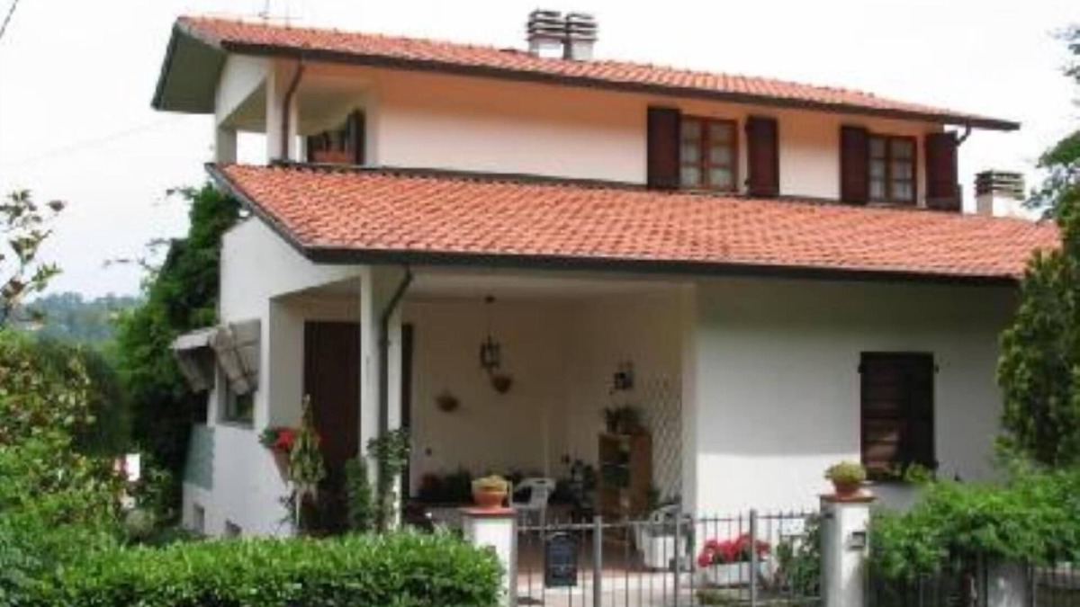 Aulla Villa | Villa with garden in the countryside 10 minutes from the center of Aulla