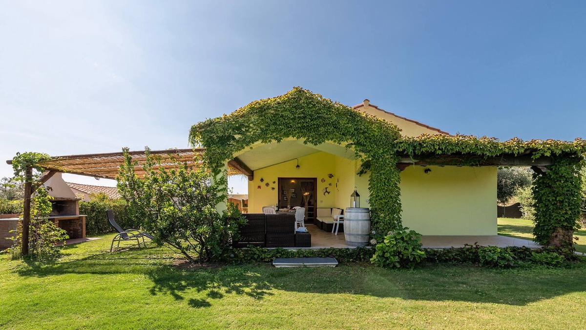 Tertenia Villa | Villa with garden 400 m. from the beach. IUN Q1355 CIN IT091089C2000Q1355