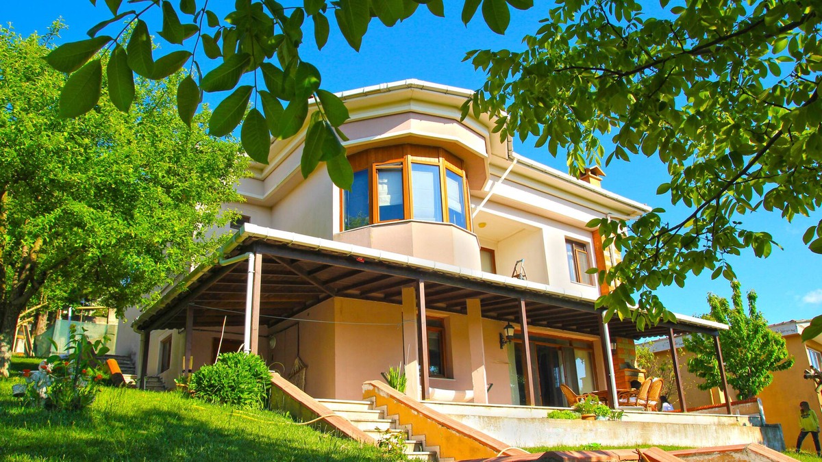 Arnavutkoy District Villa | Villa with Garden near istanbul New Airport
