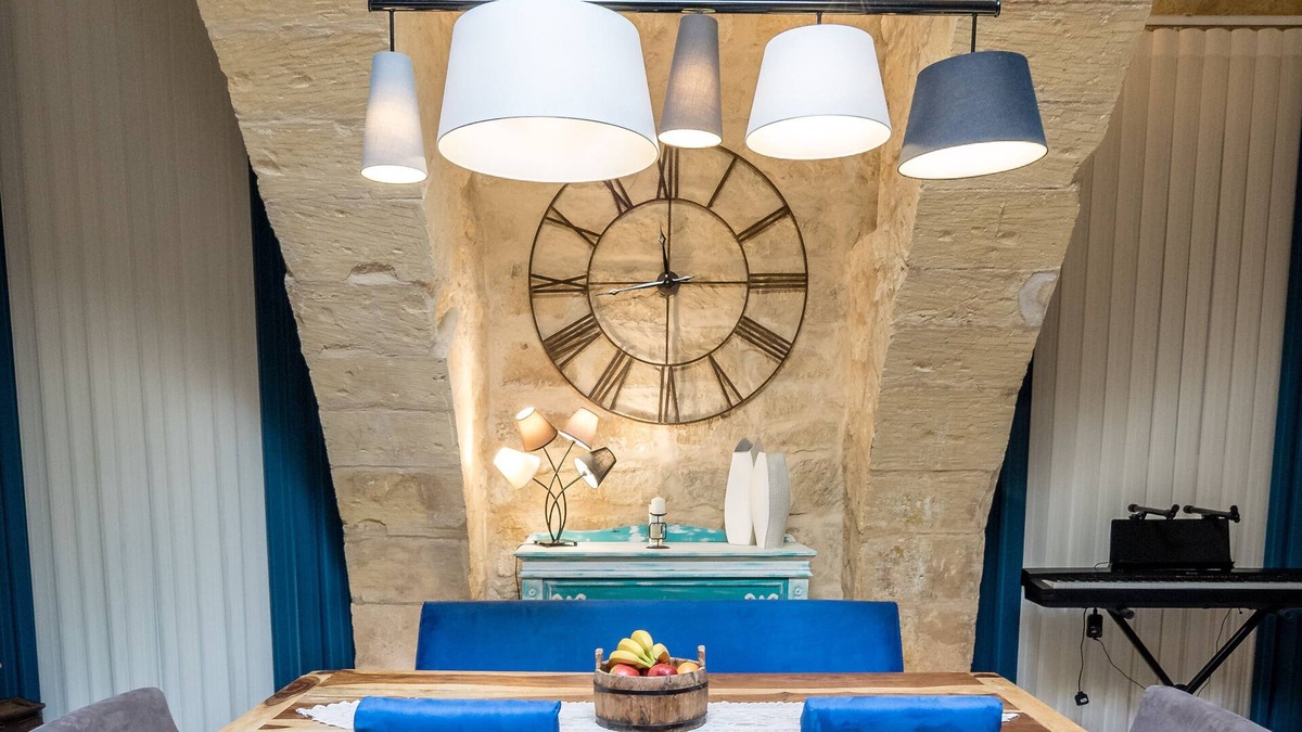 Zurrieq House | Villa with heated indoor pool