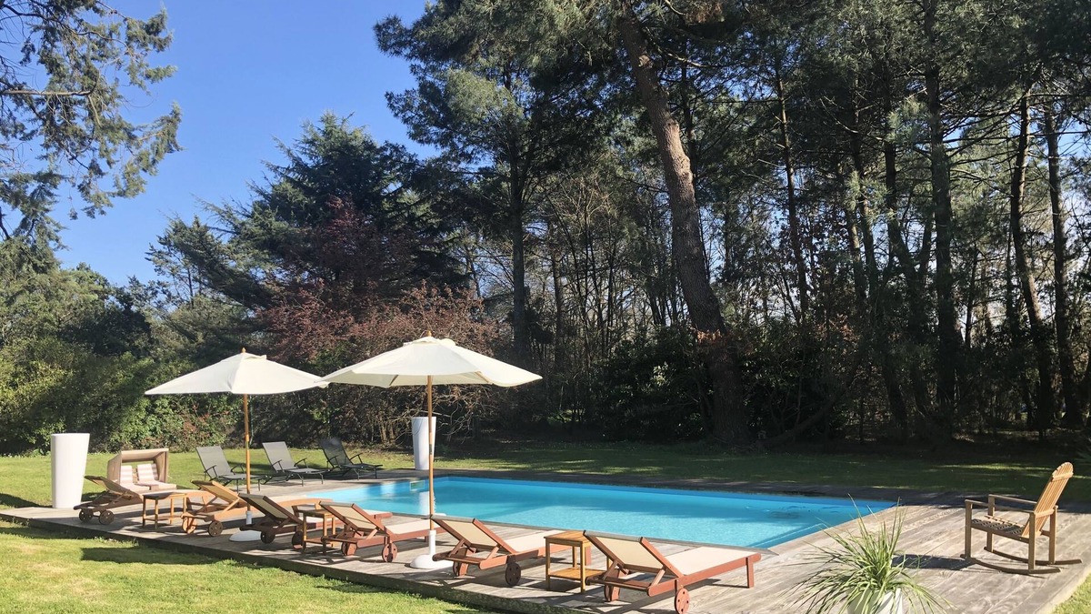 Gradignan Villa | Villa with heated pool in the heart of the pines