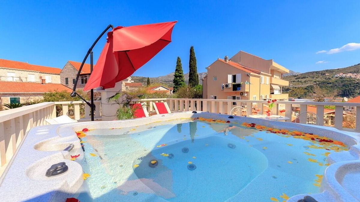 Babin Kuk Villa | Villa with Hot Tub