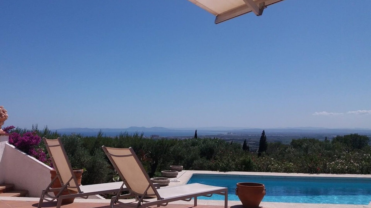Palau-Saverdera Villa | Villa with impressive views over the bay of Rosas & the Ampurdan plain