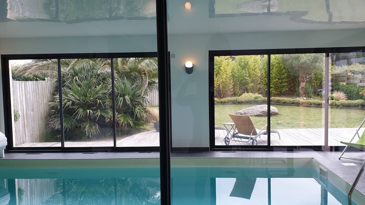 Plouneour-Brignogan-Plages Villa | Villa with indoor pool 200 M beaches