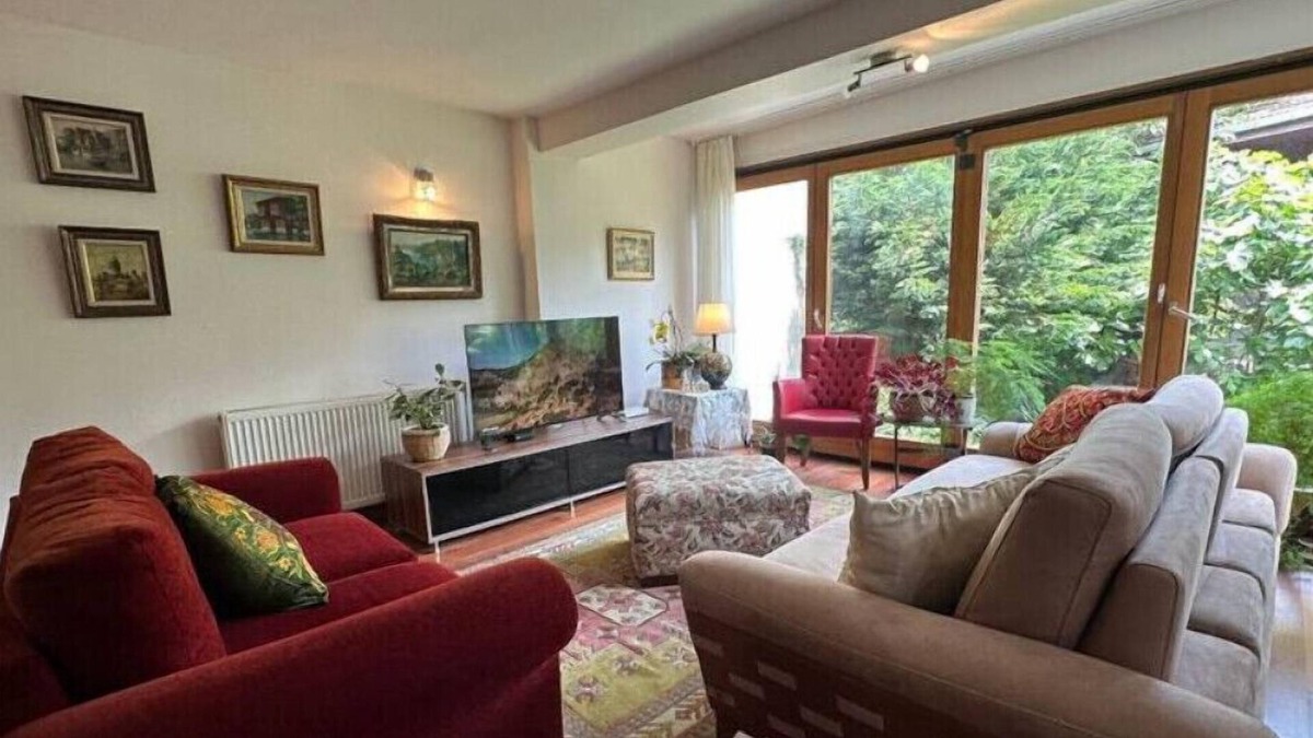 Zekeriyakoy House | Villa with Jacuzzi and Garden in Zekerikakoy